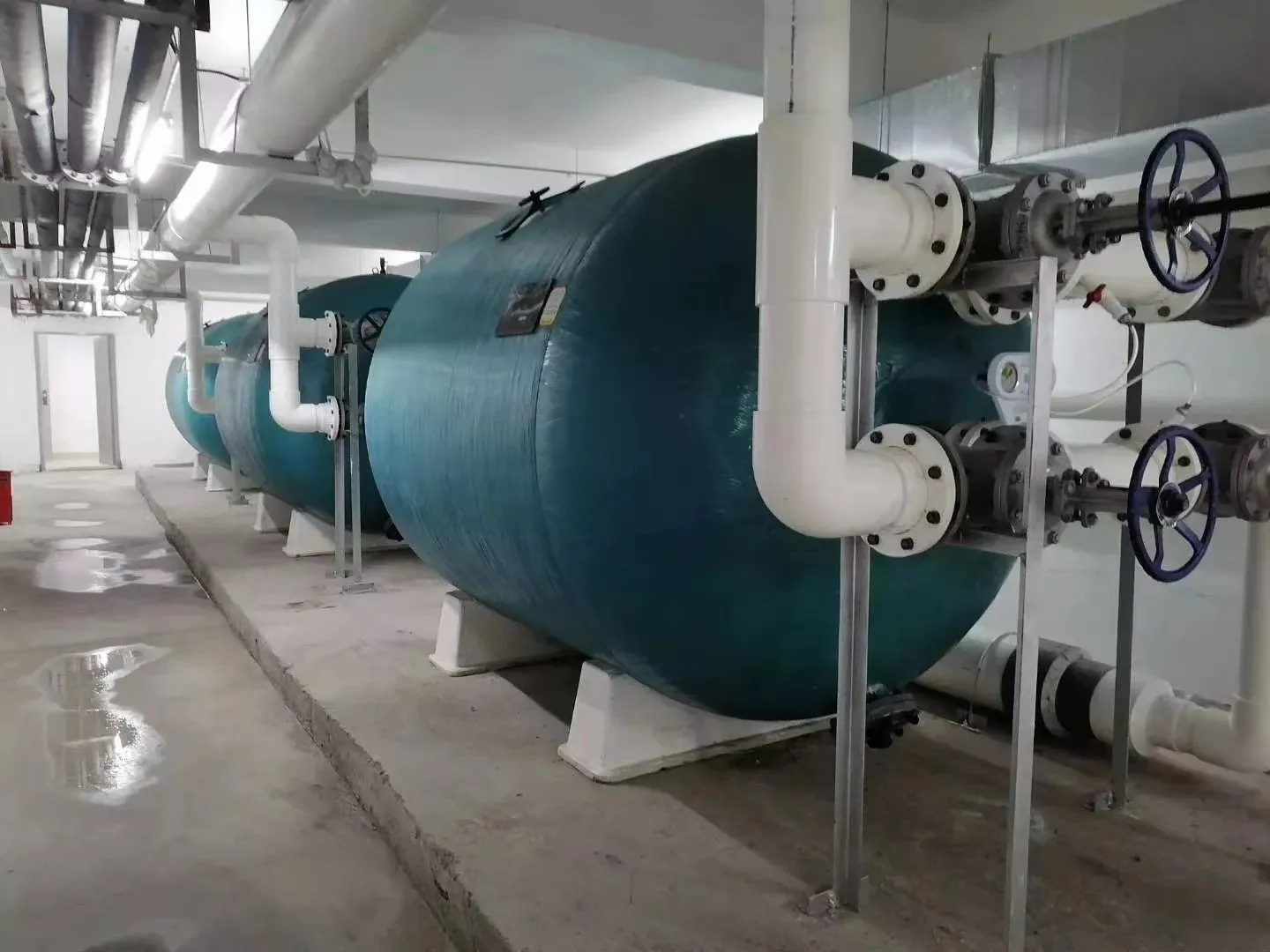 Commercial sand filter