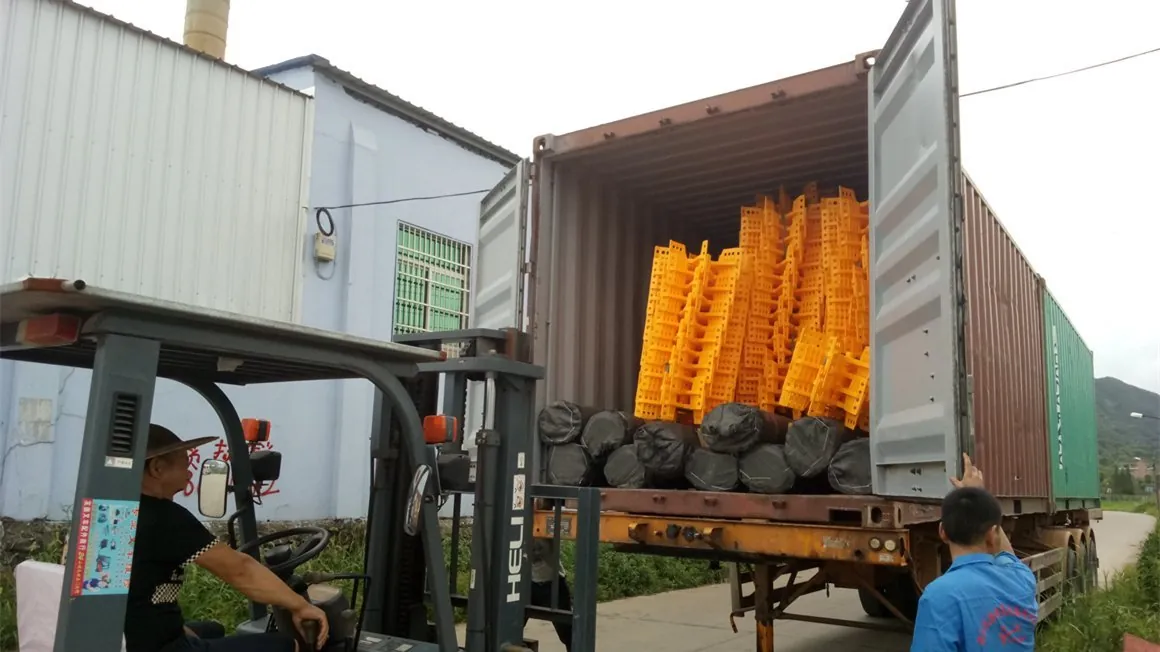 Paddle wheel aerator